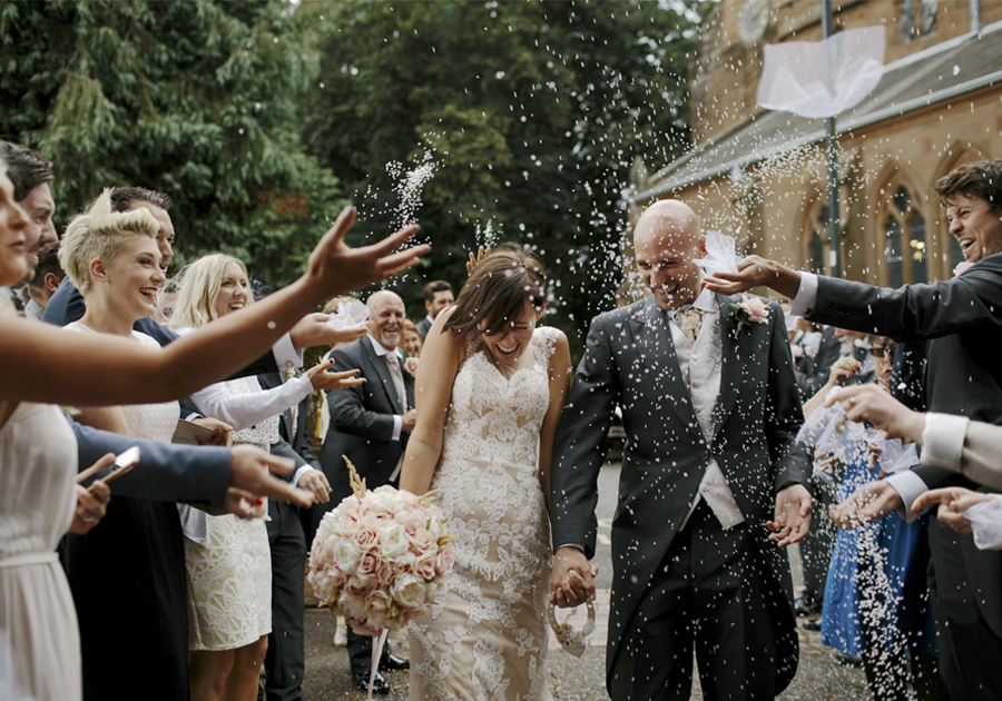 Wedding Traditions Disappearing - Throwing Rice